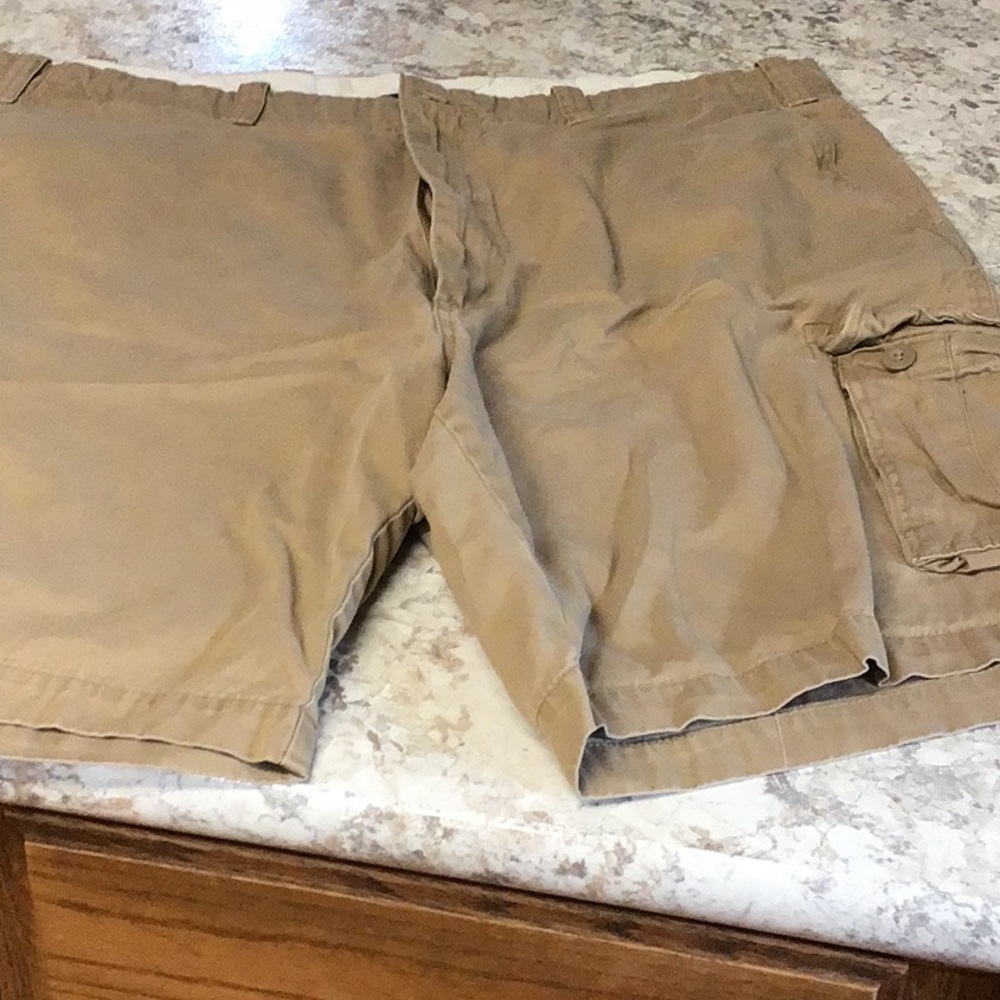 Khaki cargo shorts size 46